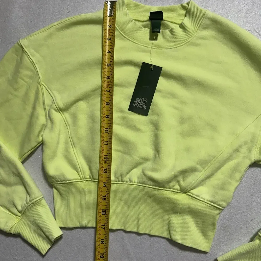 Wild Fable Womens size XS Lime Green Pullover Cropped Sweater NWTs - Picture 6 of 8